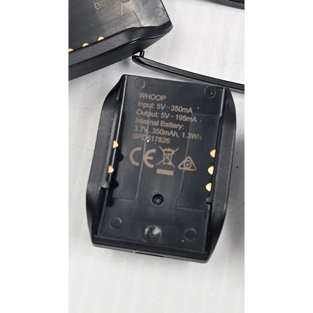WHOOP Strap 3.0 (Tracker, 1 Charger/Battery Pack)  Good Condition